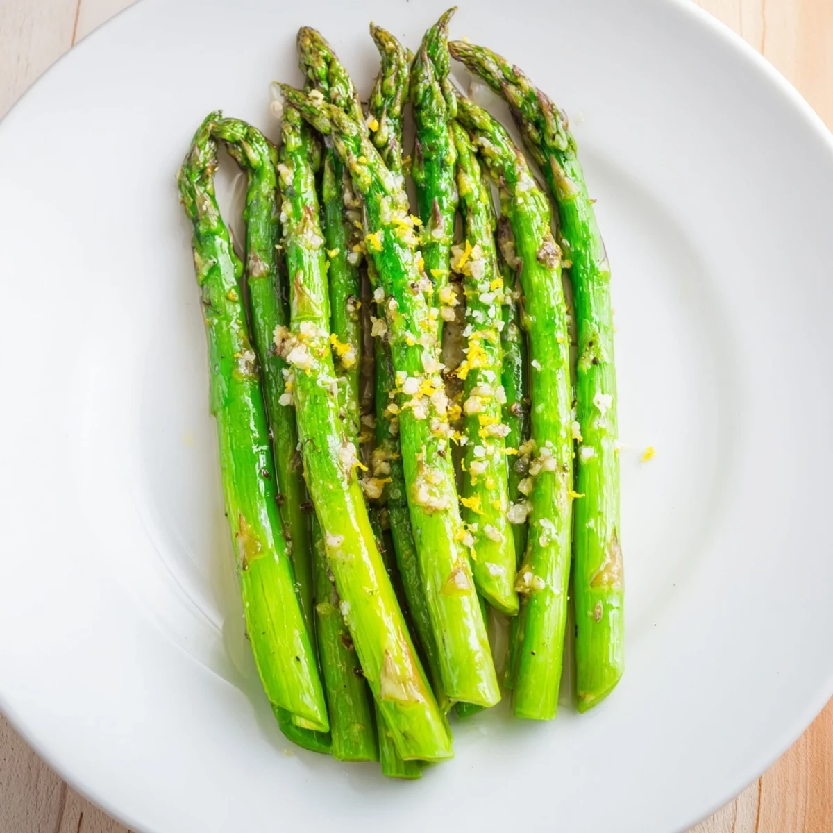 Freshly sautéed garlic asparagus, a vibrant, visually appealing vegetarian dish perfect for dinner.